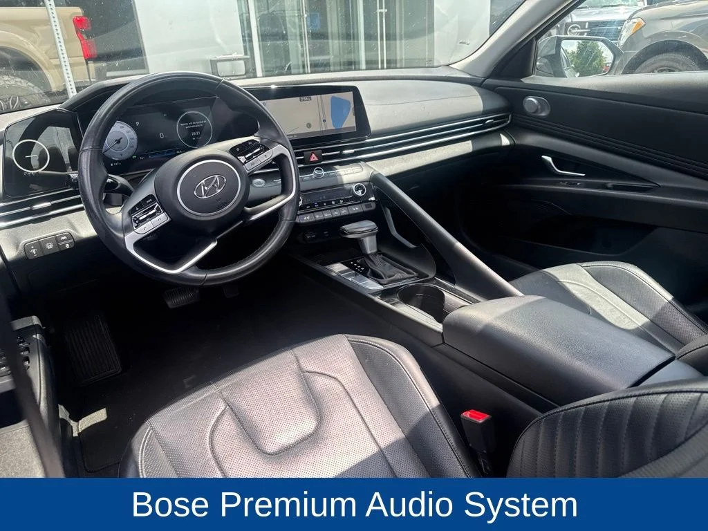 Used 2023 Electric Hyundai Limited image 11