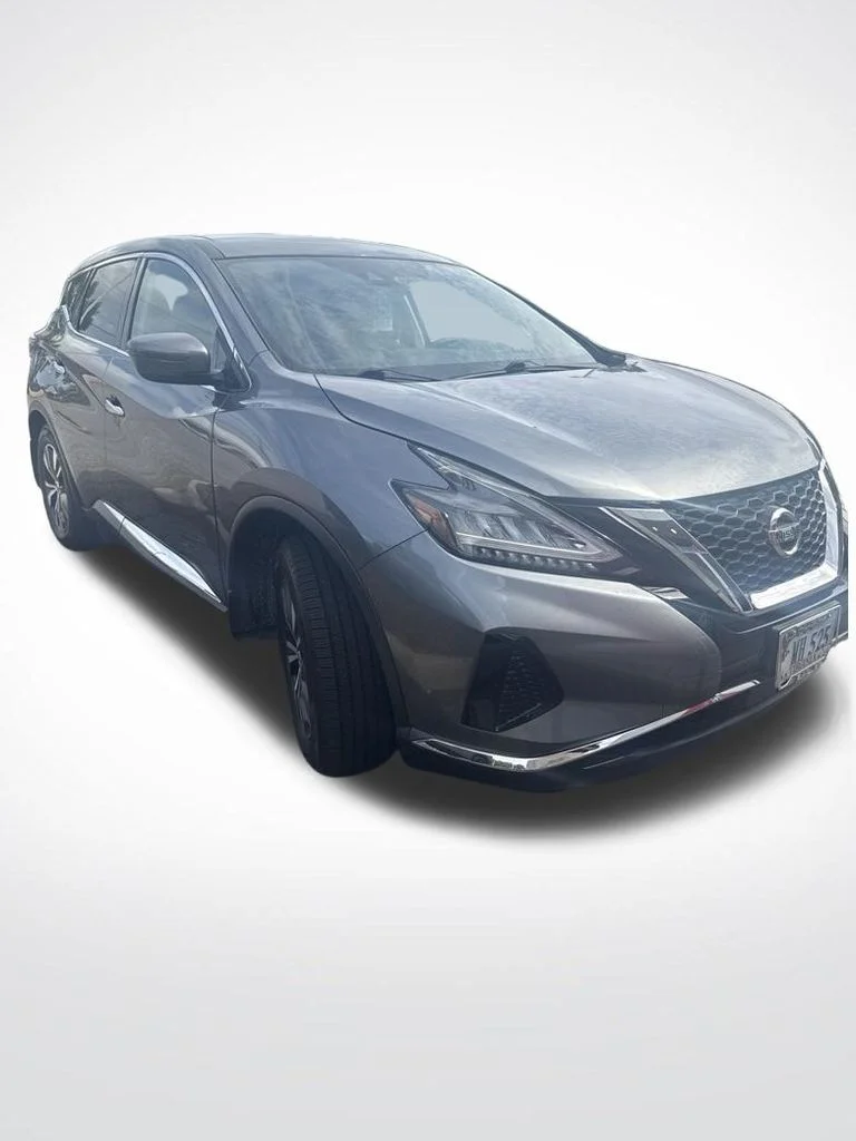 Used 2020 Gray Nissan S image 4