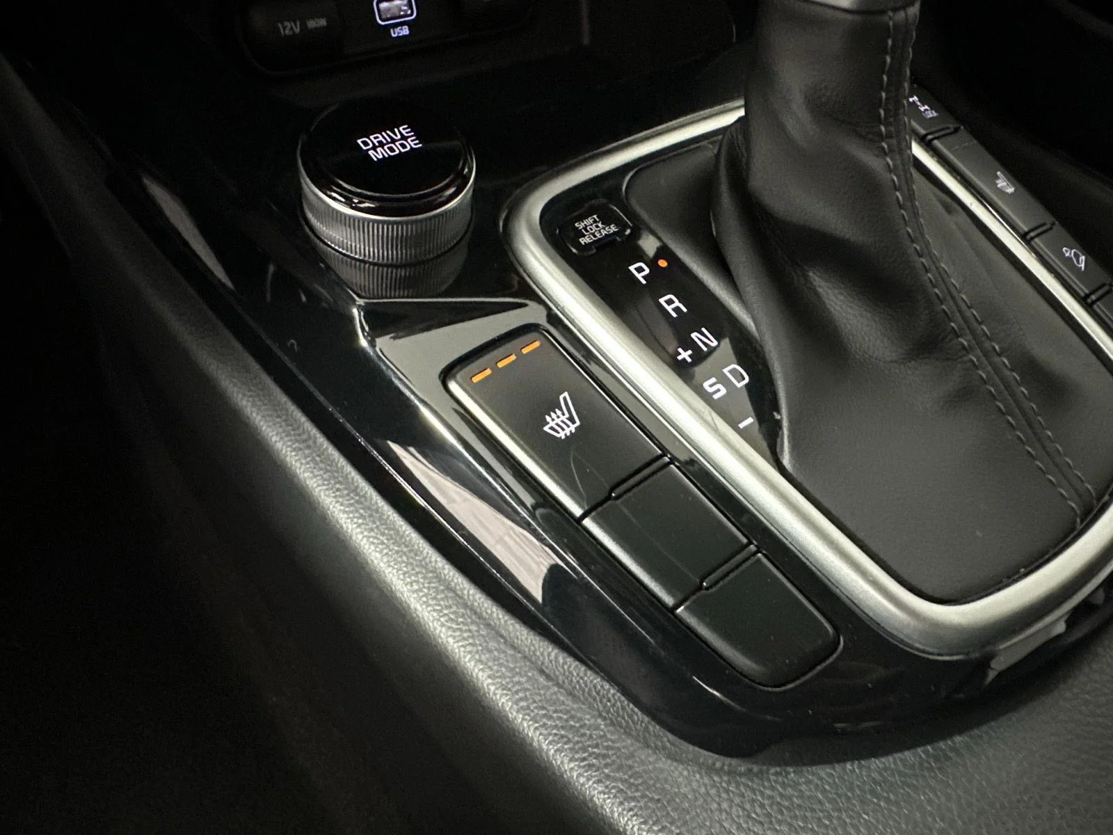 Used 2021 Snow White Pearl Kia SX Turbo image 9