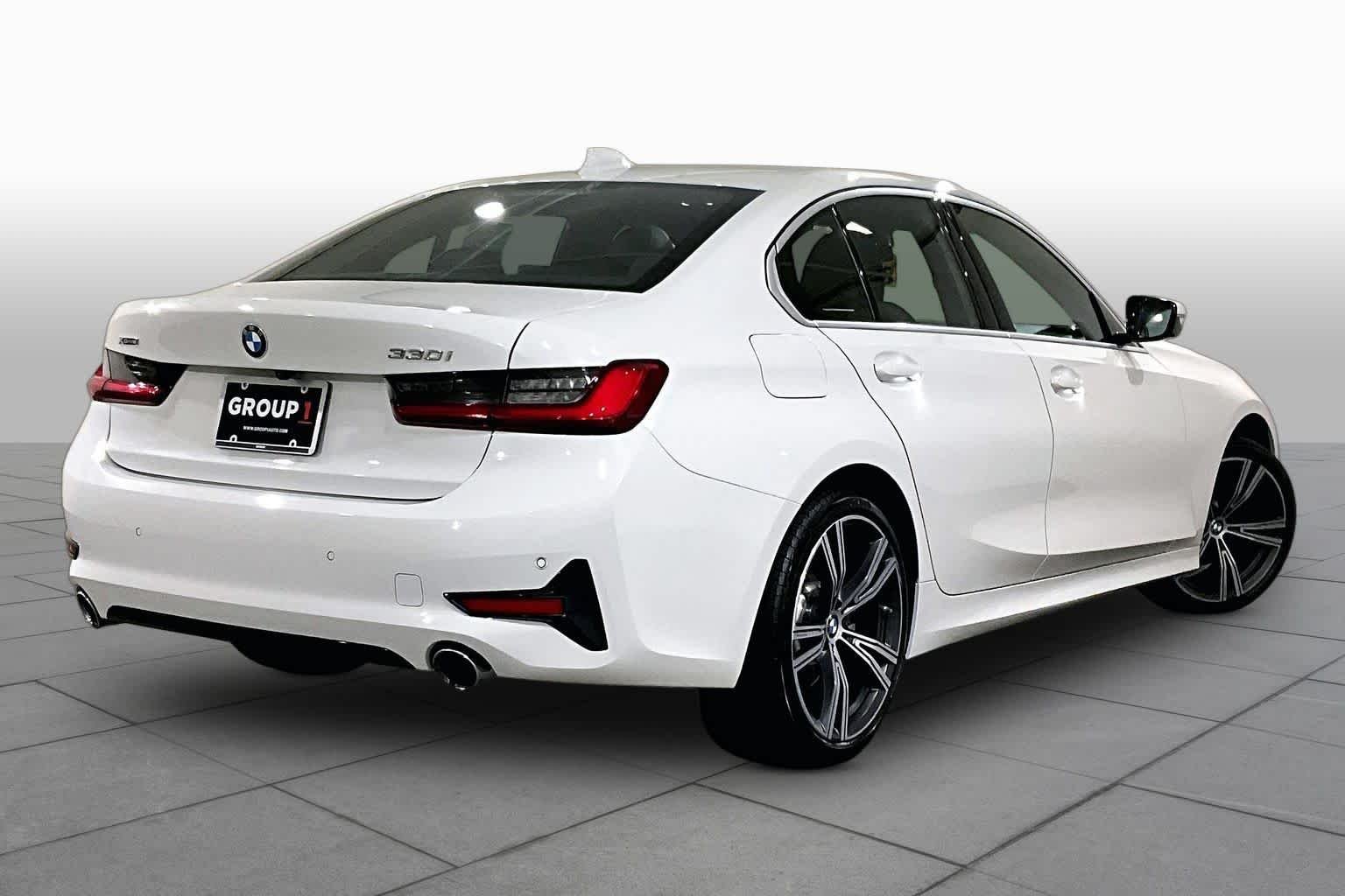 Used 2020 Alpine White BMW 330i xDrive image 12