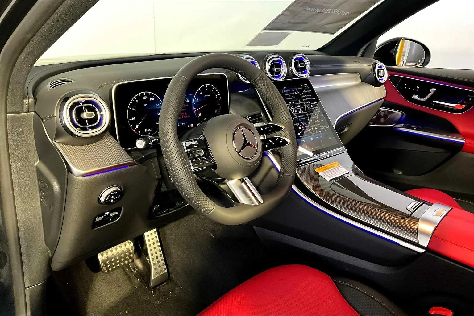 New 2026 Graphite Grey Metallic Mercedes-Benz GLC 300 image 9