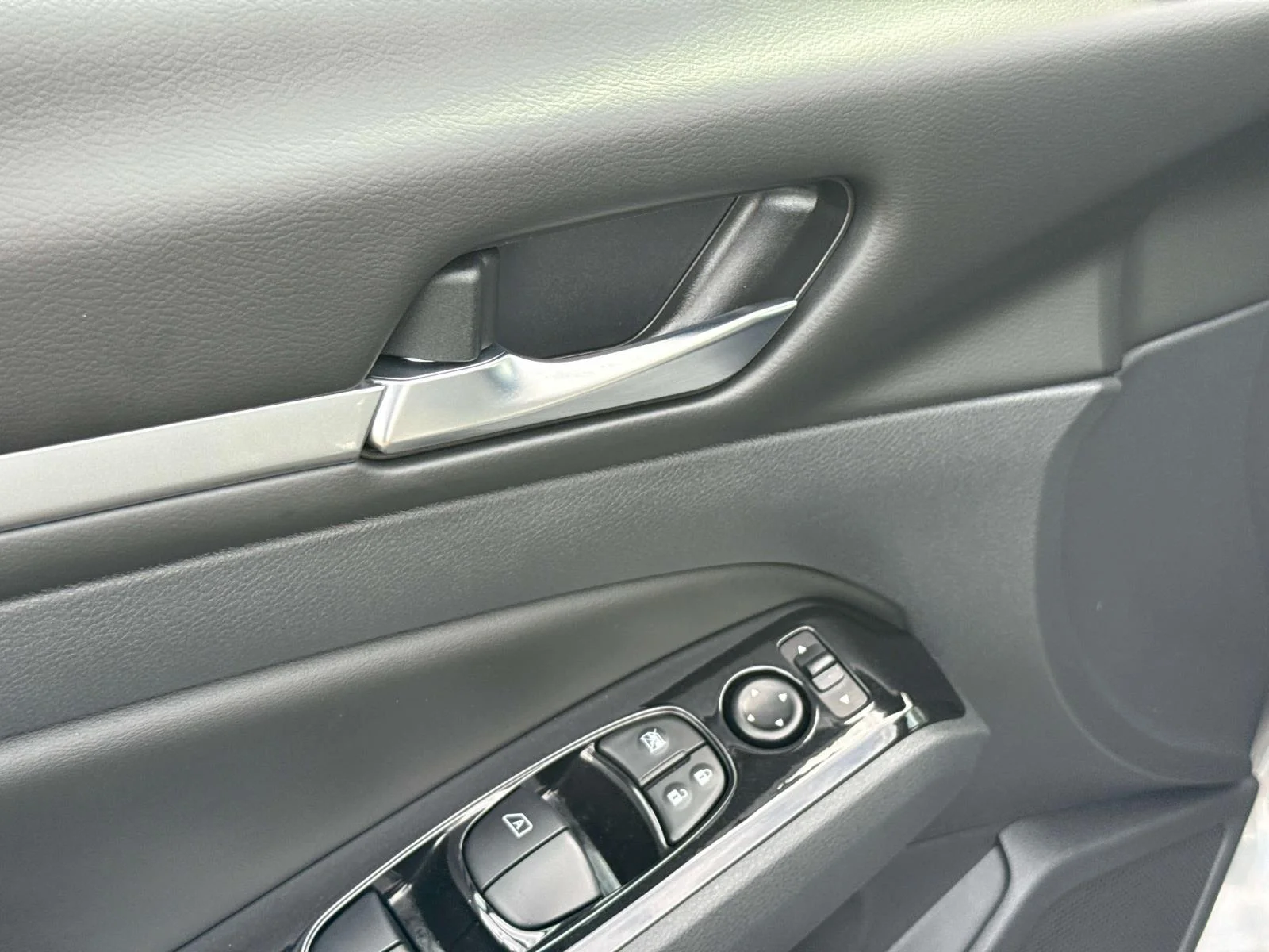 2023 Nissan Altima SV - Photo 22