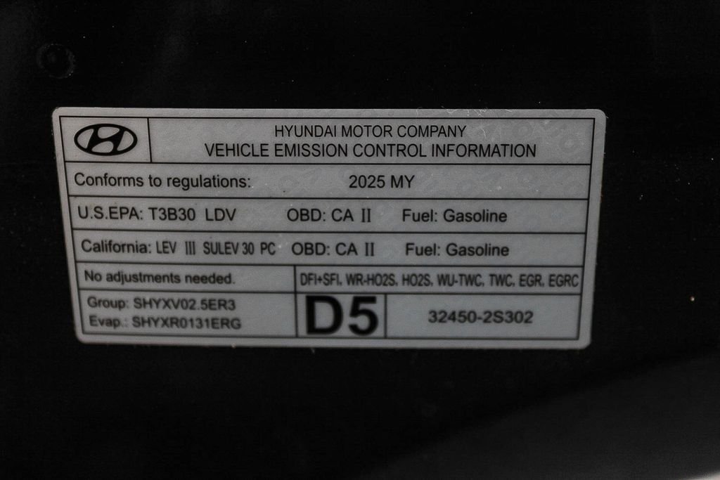 Certified Used 2025 Black Hyundai SEL image 28