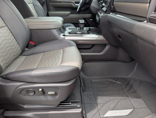 Used 2024 Red Chevrolet ZR2 image 27