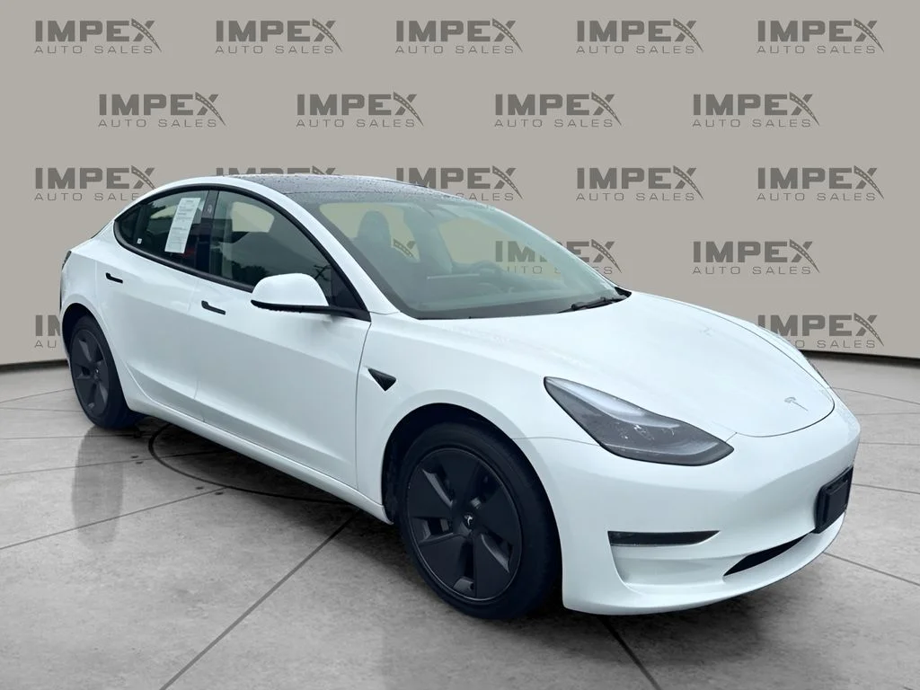 Used 2023 White Tesla Long Range image 4