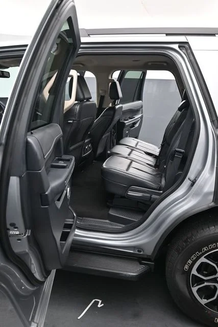 Used 2024 Silver Ford XLT image 15