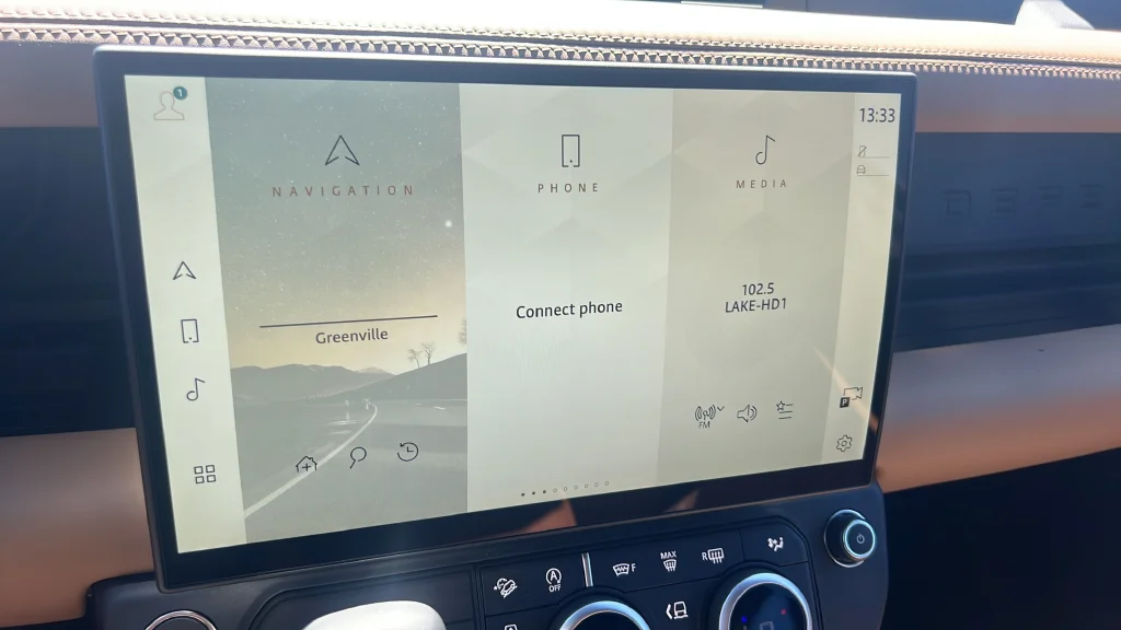 New 2026 Gray Land Rover X-Dynamic SE image 25