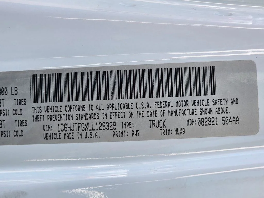Certified Used 2020 White Jeep Overland image 54