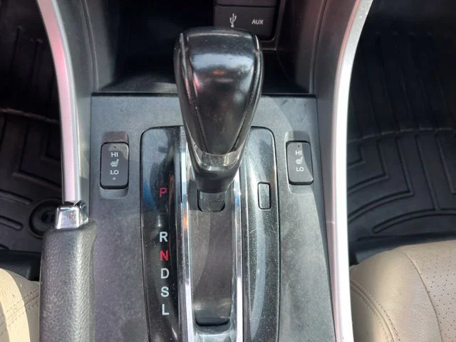 Used 2013 Beige Honda EX-L image 21