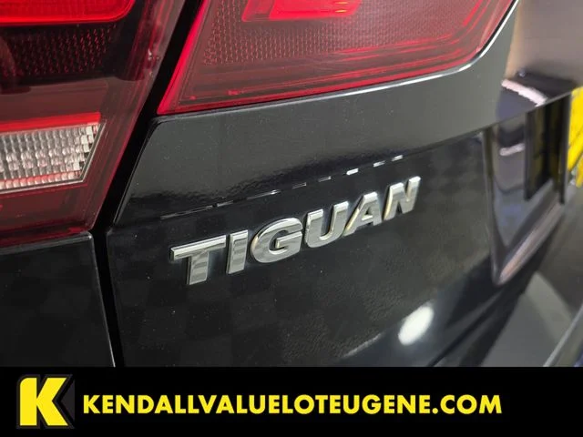 Used 2018  Volkswagen 2.0T S image 10