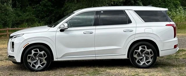 Used 2021 Hyper White Hyundai Calligraphy image 6