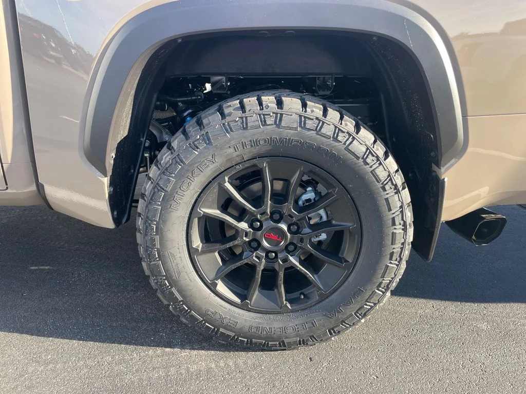 2026 Toyota Tundra Limited - Photo 6