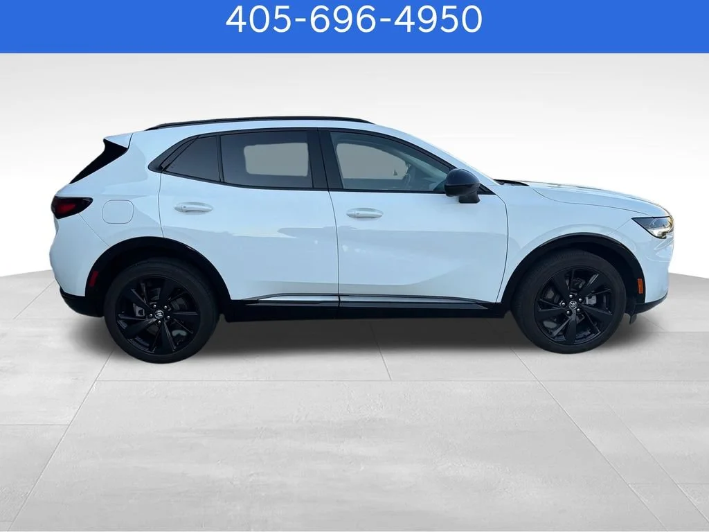 Pre-Owned 2023 Buick Envision Essence