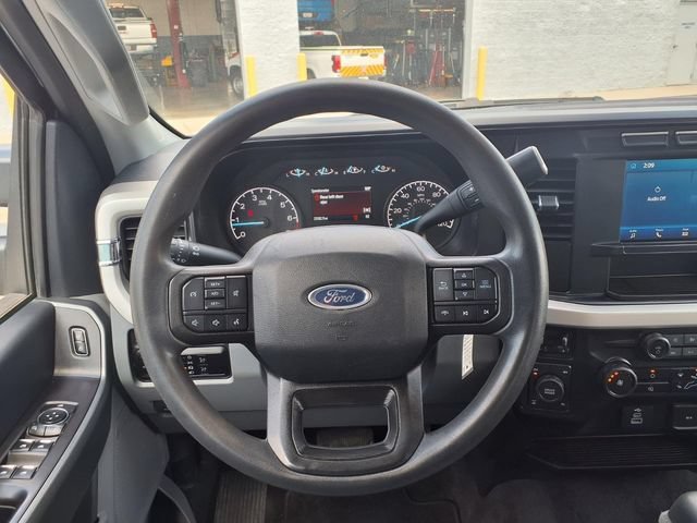 Used 2024  Ford XL image 17