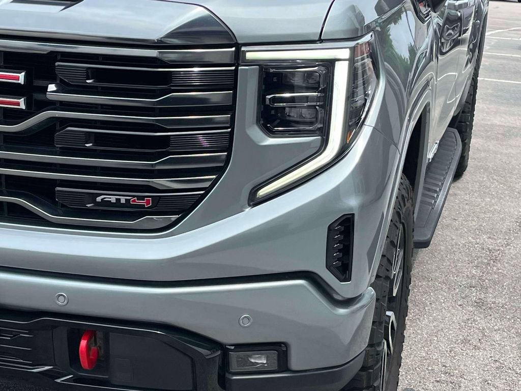 Used 2024 Sterling Metallic GMC AT4 image 9