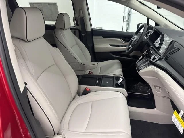 2026 Honda Odyssey Touring - Photo 17