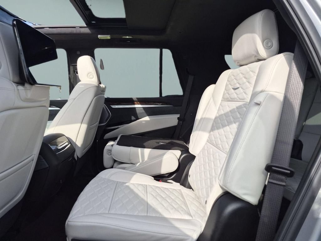 2026 Cadillac Escalade Platinum Sport - Photo 24