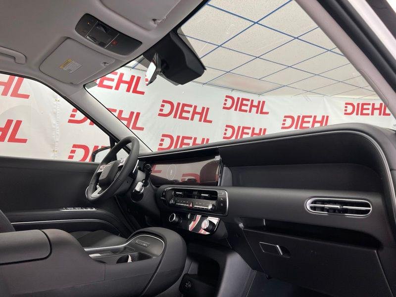 New 2027  Hyundai SEL AWD image 14