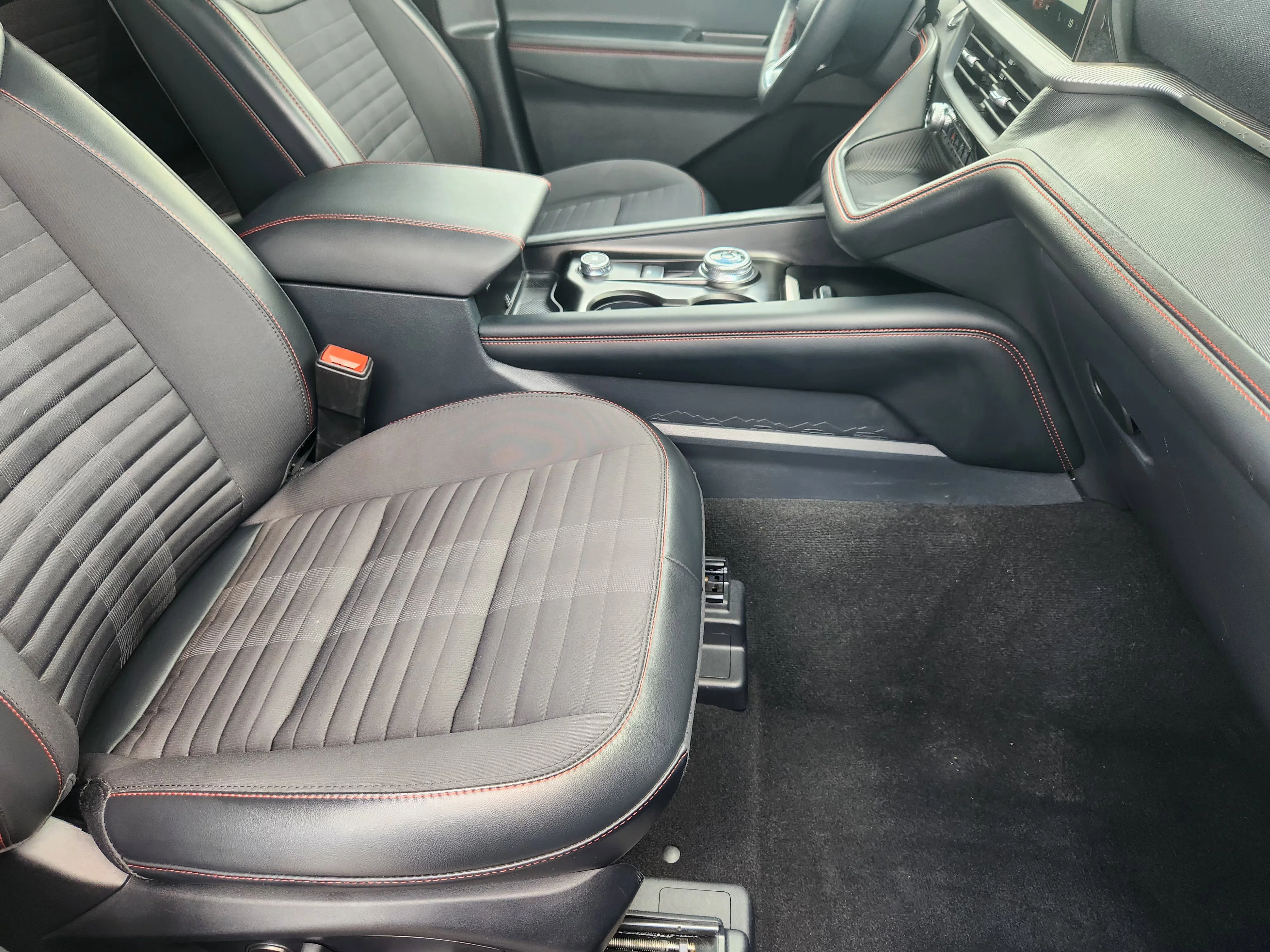 Used 2025  Ford ST-Line image 15