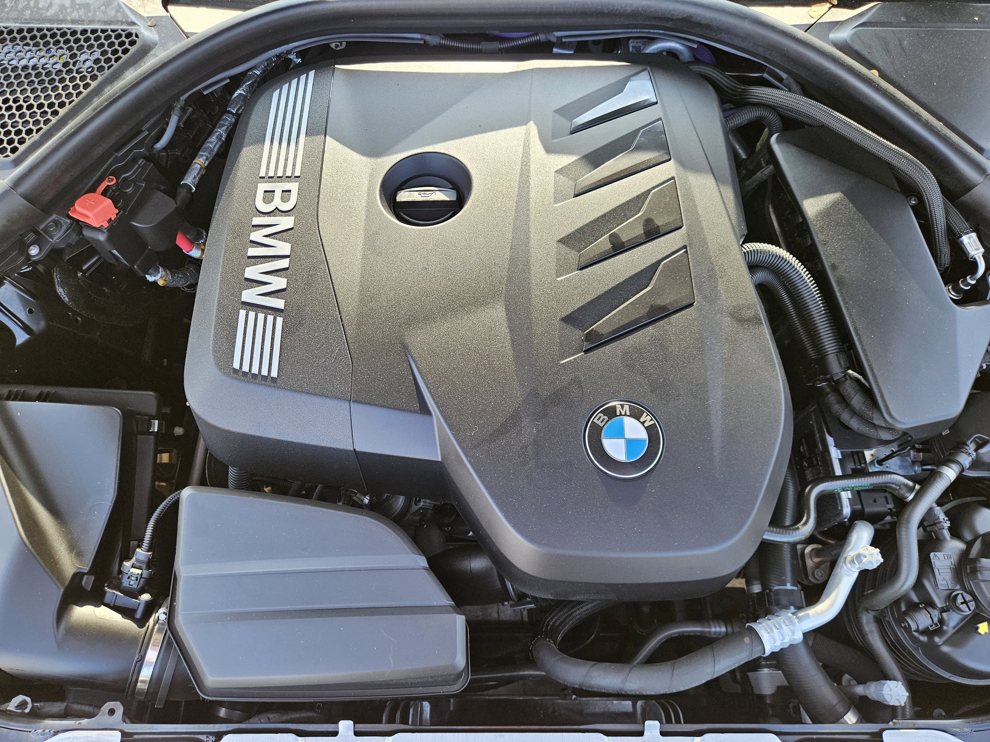 2025 BMW 3 Series 330i - Photo 22