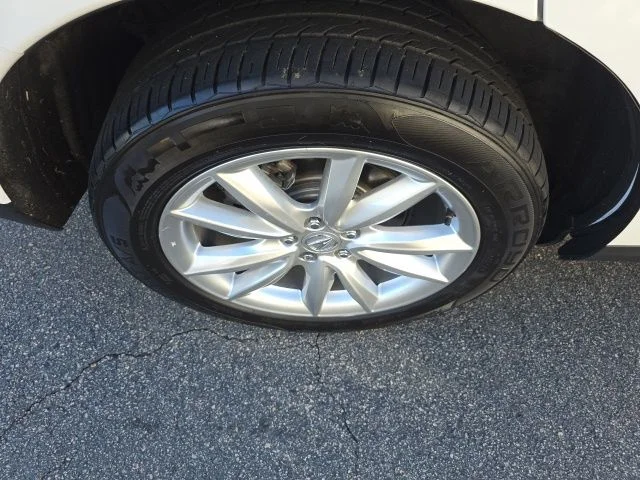 Used 2021 White Acura Base image 26