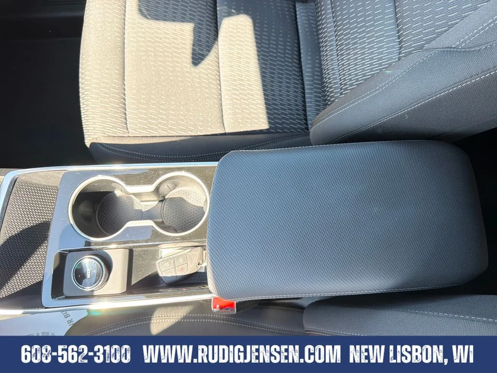 Used 2026 White Chevrolet LT image 25