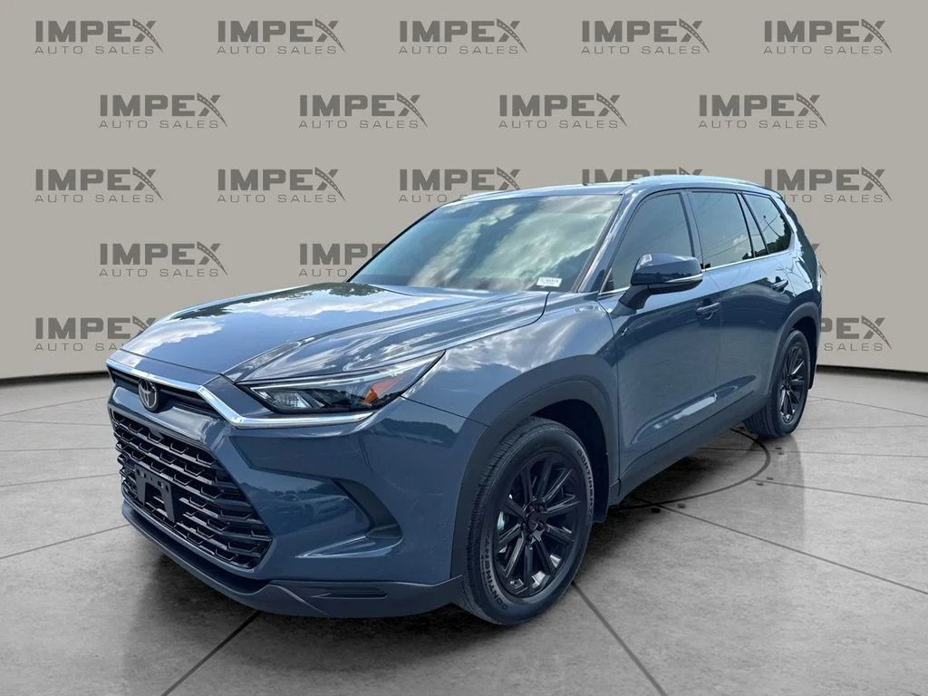 Used 2026 White Toyota XLE image 1