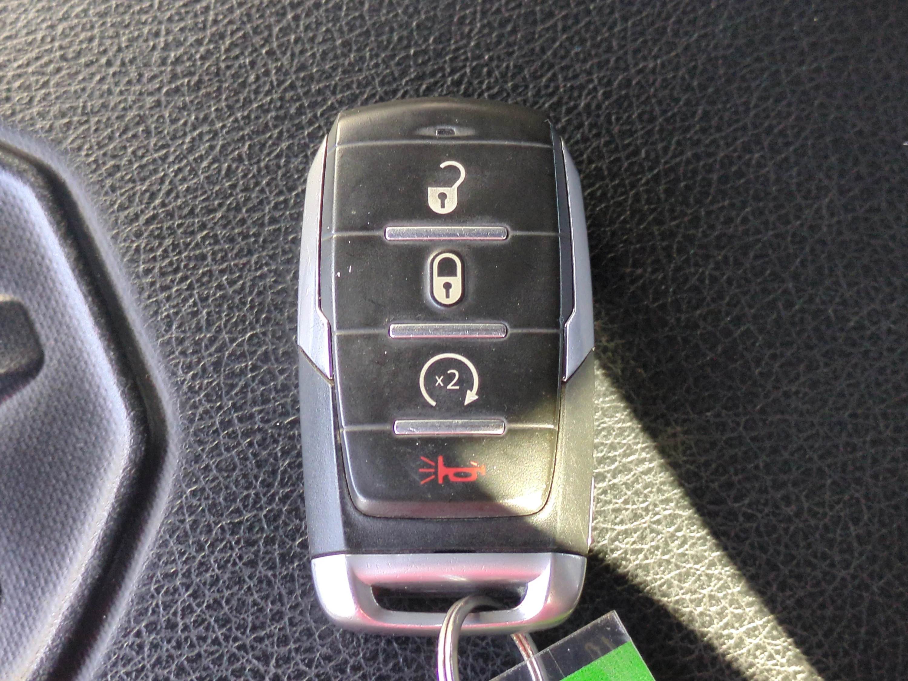 Used 2022 Delmonico Red Pearlcoat Ram BIG HORN image 28