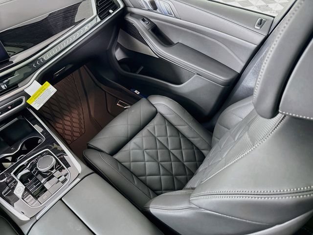 Used 2027 Gray Metallic BMW xDrive40i image 25