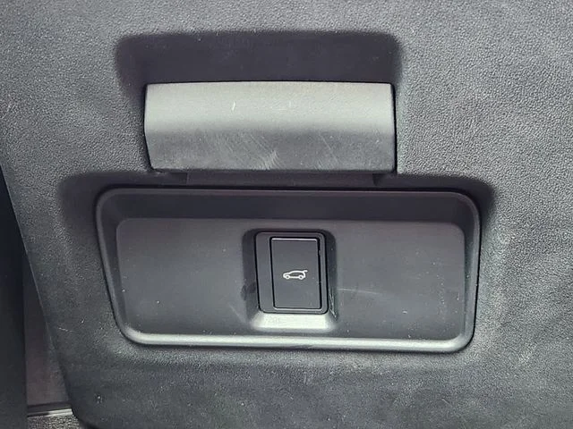 Used 2026 Gray Land Rover S image 21