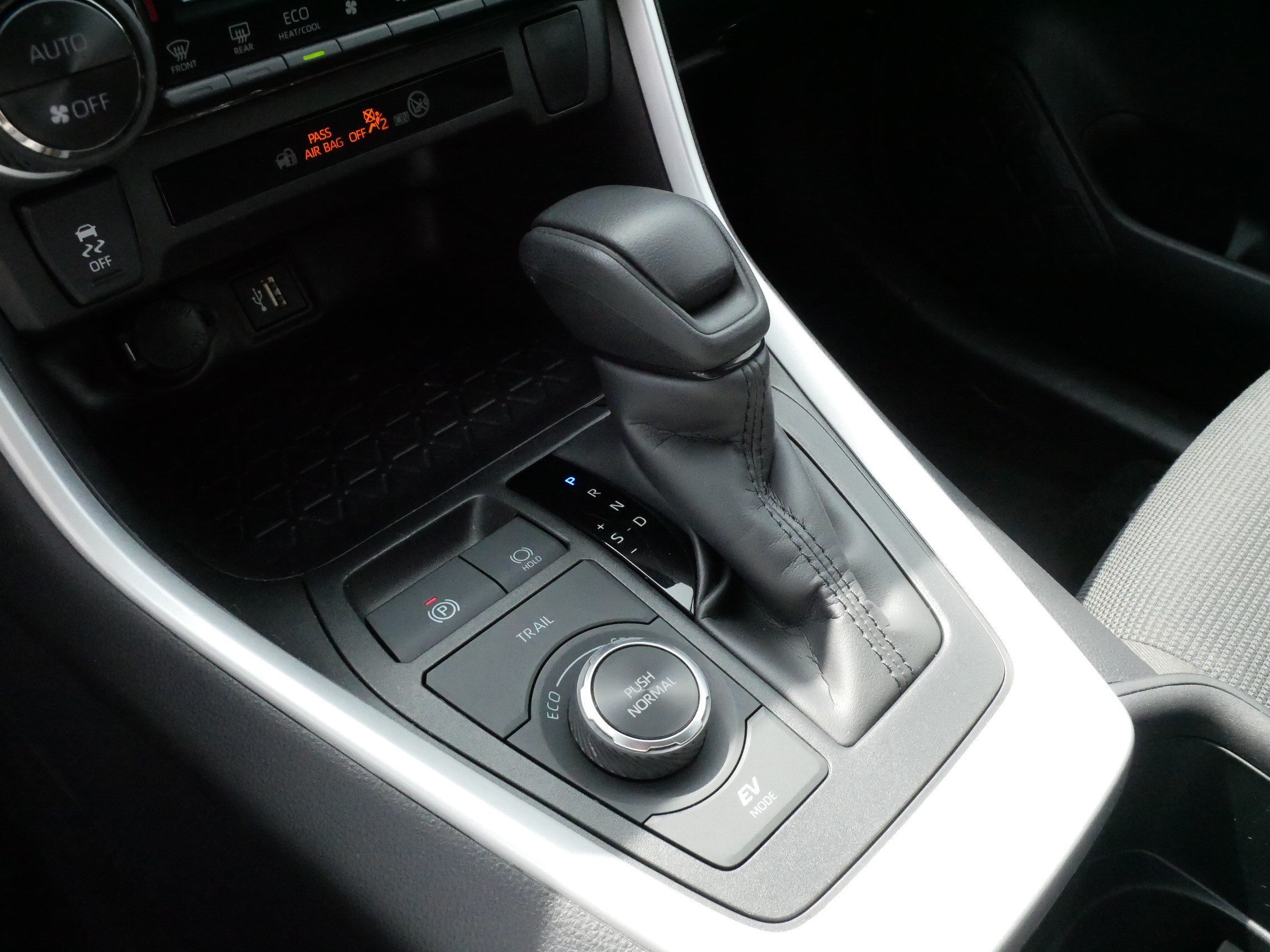 Certified Used 2025 ICE CAP Toyota Hybrid LE image 24