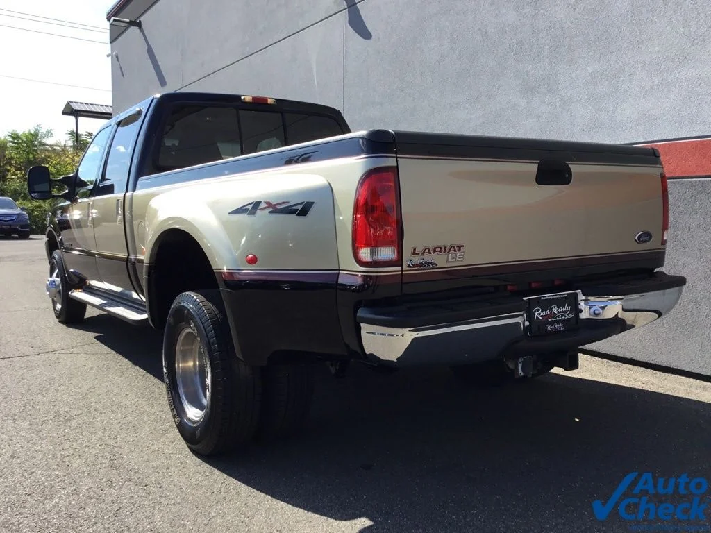 Used 2000 Black Ford Lariat image 8