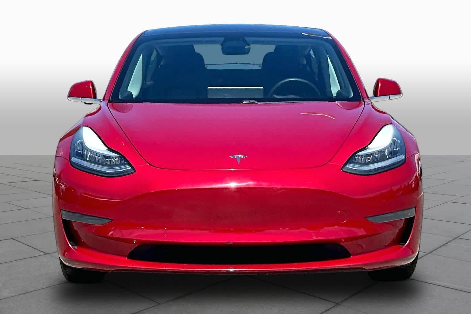 Used 2020 Red Multi-Coat Tesla Standard Range Plus image 3