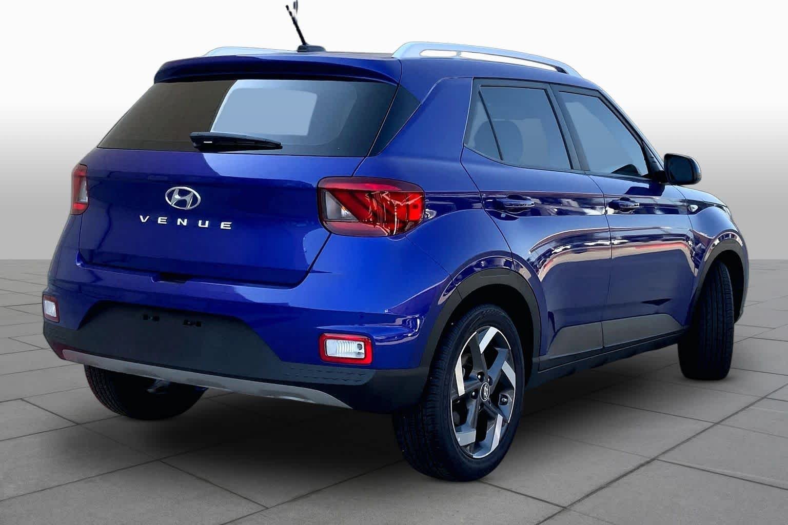 Used 2025 Intense Blue Hyundai SEL image 12