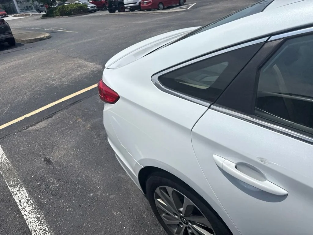 Used 2016 White Hyundai Sport image 7