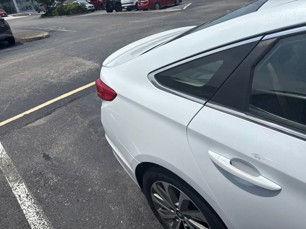 Used 2016 White Hyundai Sport image 7