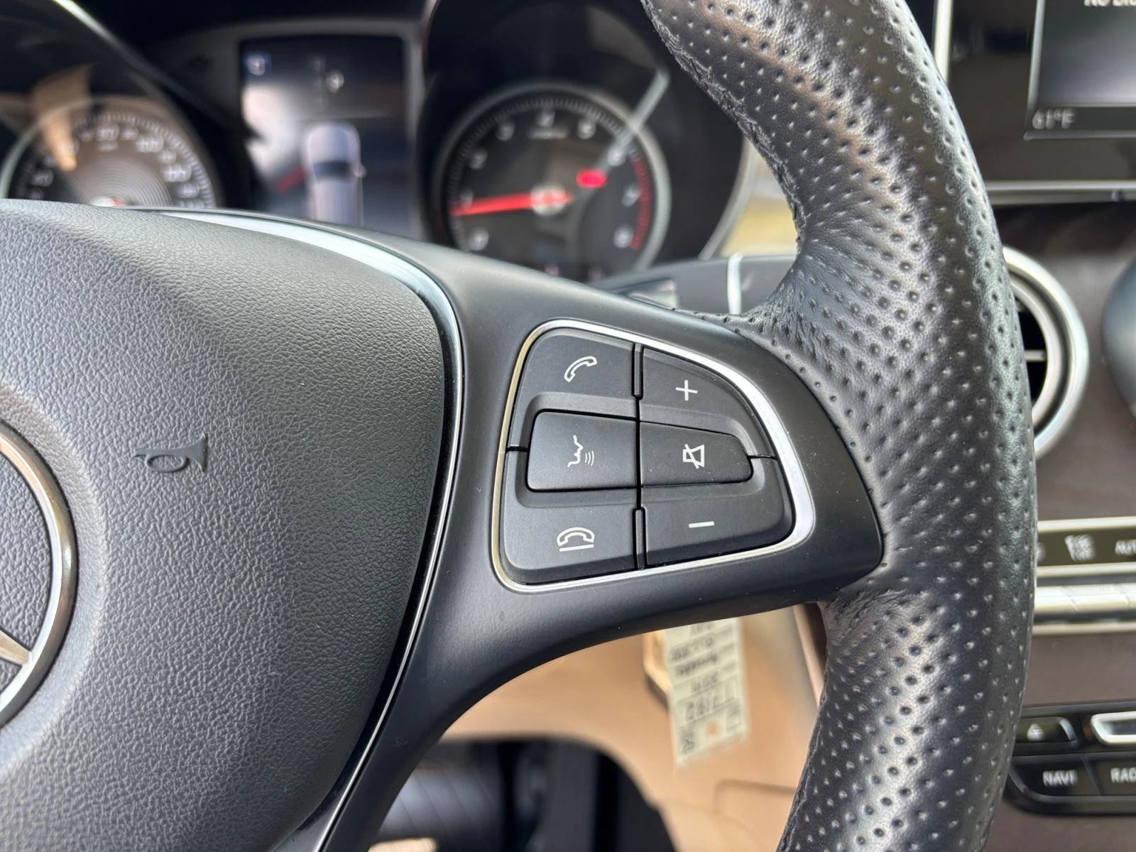 Used 2019 Black Mercedes-Benz GLC 300 image 27