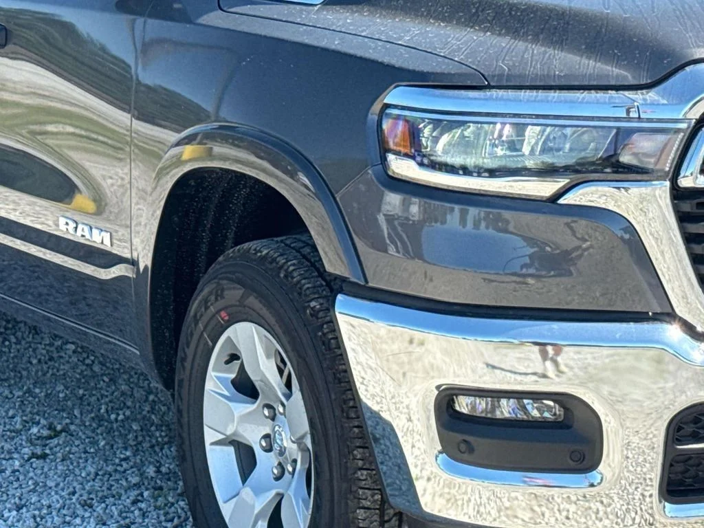 New 2026 Granite Crystal Metallic Clearcoat RAM Big Horn/Lone Star image 5