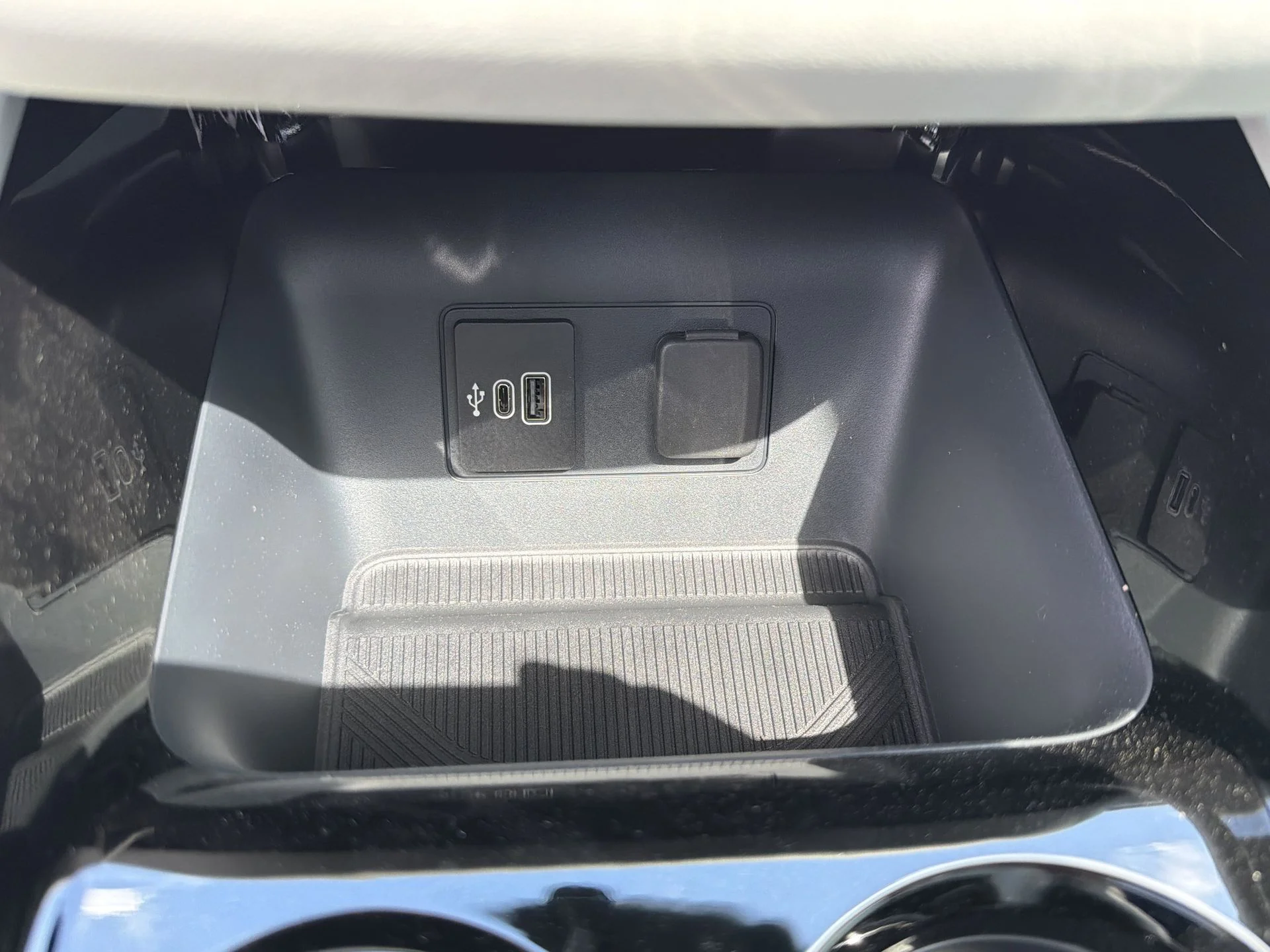 New 2026 Agate Black Metallic Ford Platinum™ image 11