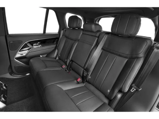 Used 2024 White Land Rover SE image 13