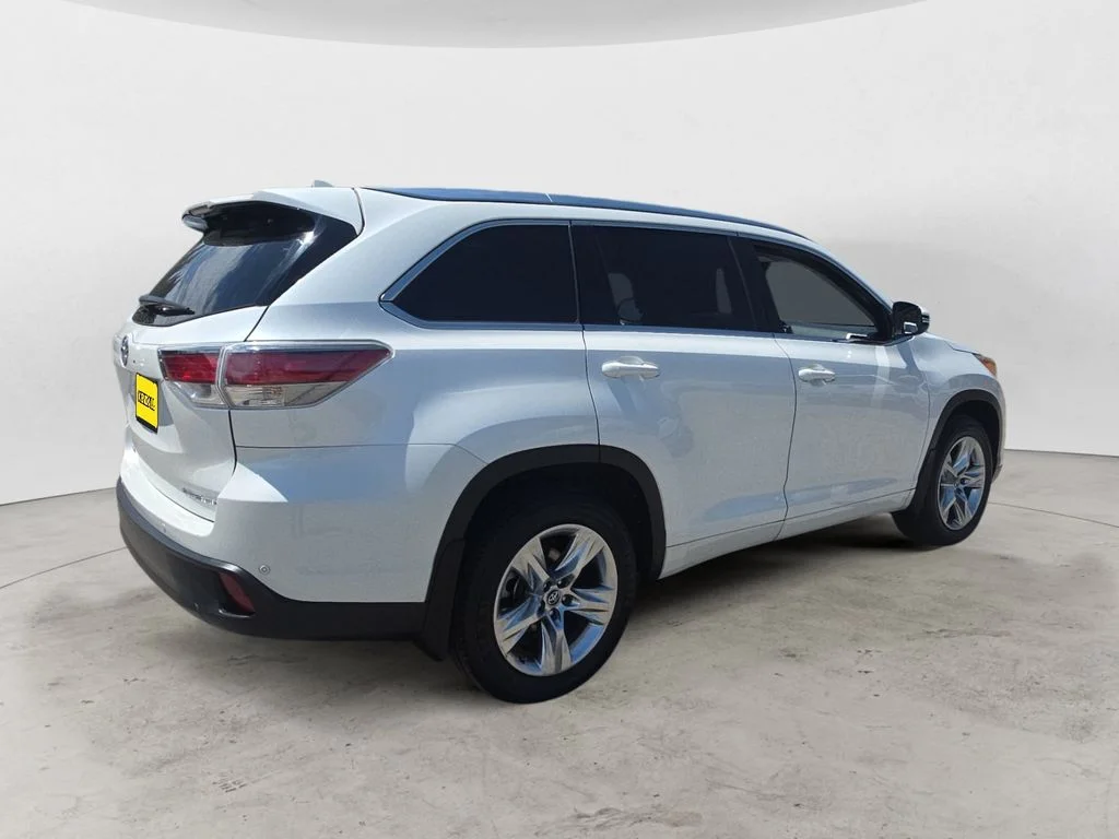 Used 2016 White Toyota Limited image 5