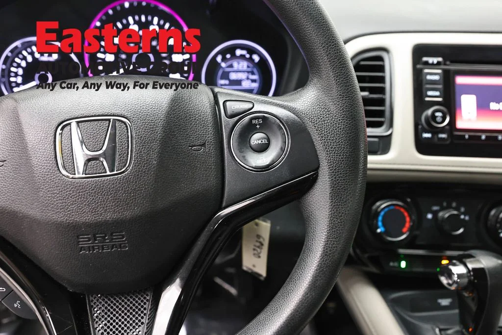 Used 2021 White Honda LX image 15