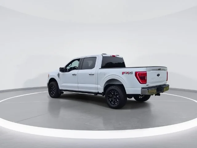 Used 2022 White Ford XLT image 6