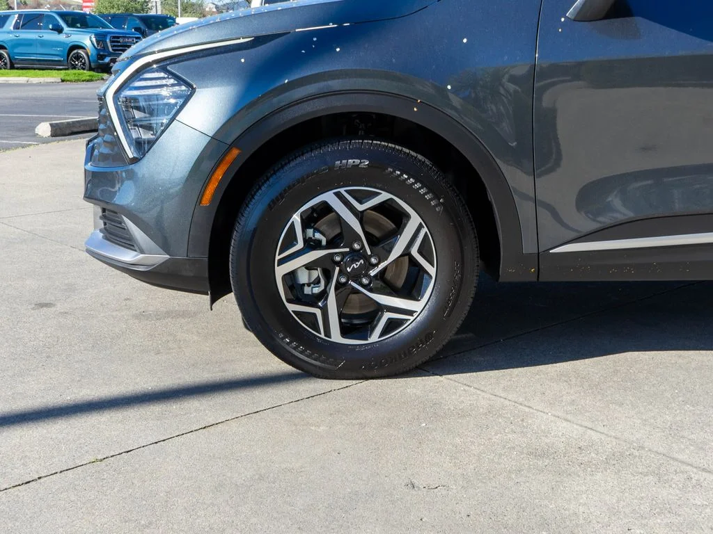 Certified Used 2025 Gray Kia LX image 26