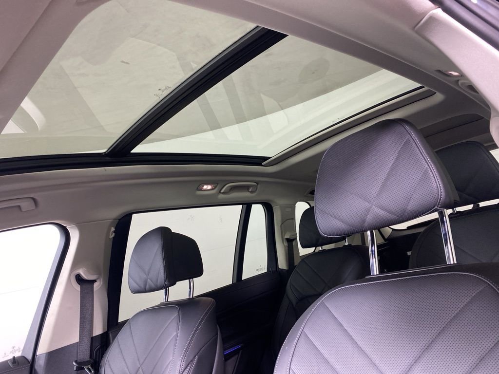 Used 2023 Black Sapphire Metallic BMW xDrive40i image 20