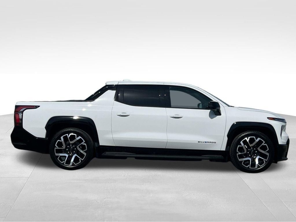 2025 Chevrolet Silverado EV RST - Photo 6