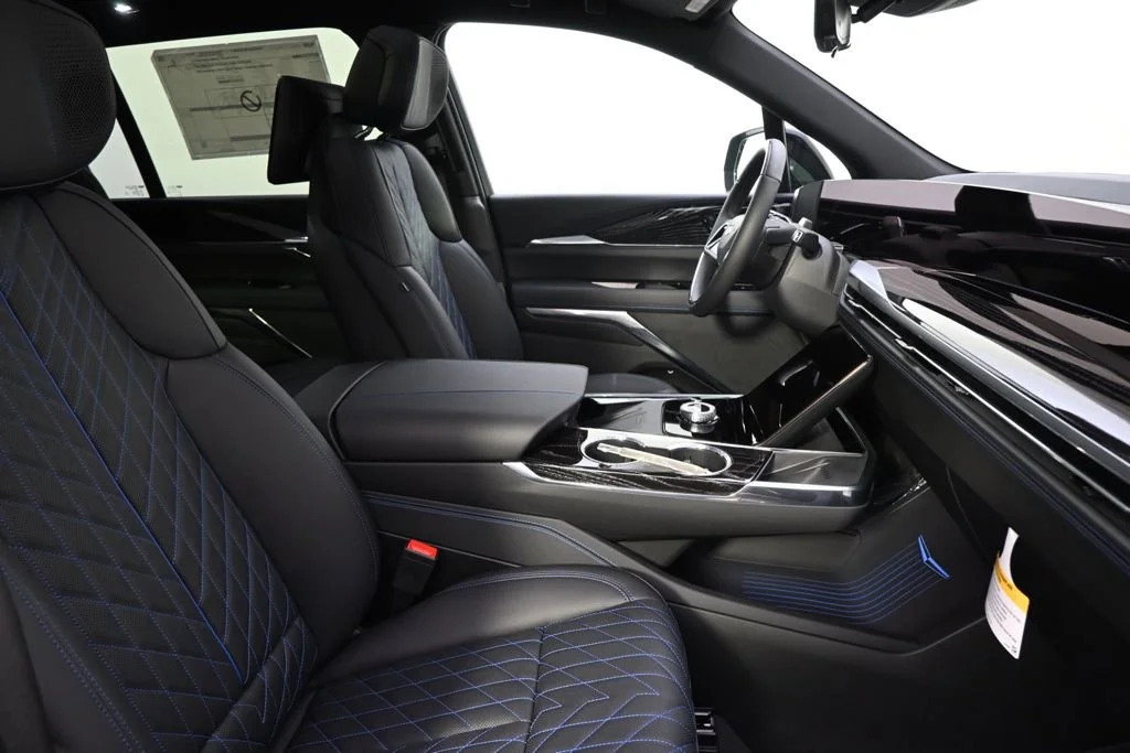 2025 Cadillac Escalade IQ Sport 1 - Photo 16