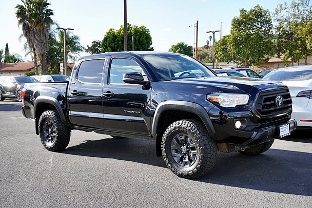 Used 2021 Black Toyota SR5 image 5