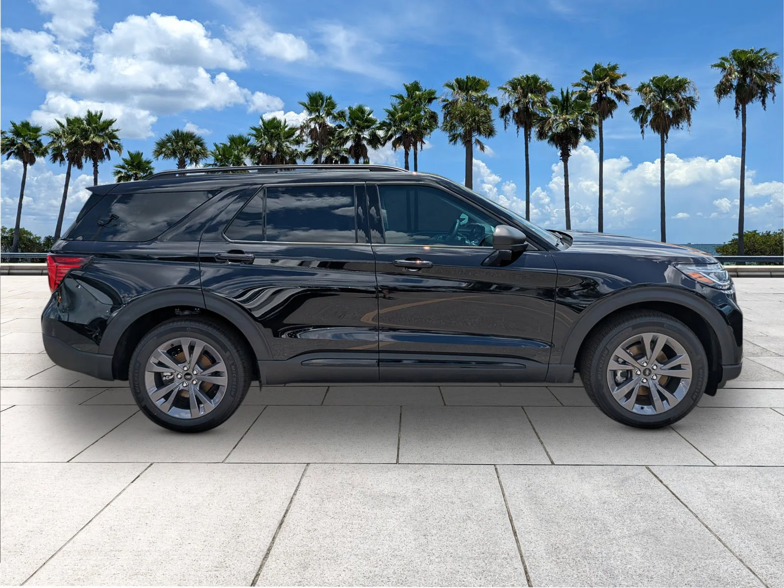 New 2026 Agate Black Metallic Ford Active image 8