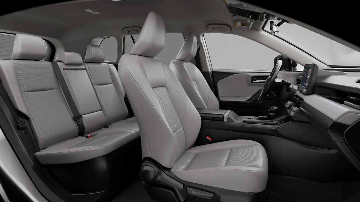 New 2026 Ice Cap Toyota XLE Premium image 20